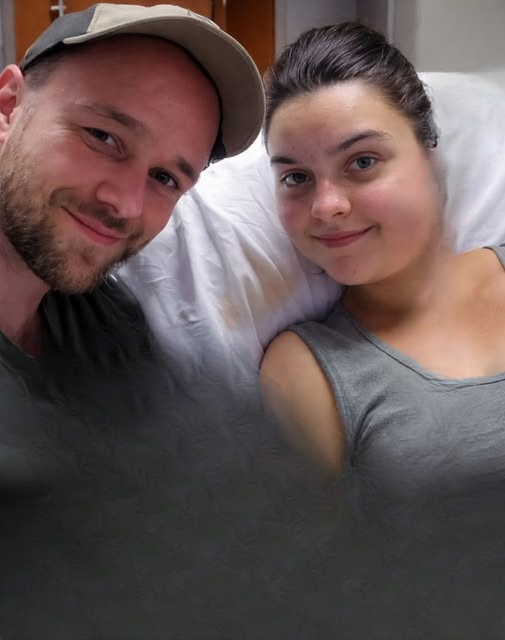 Viral Newborn Photo Sparks Global Discussion on Genetics, Identity, and Online Reactions